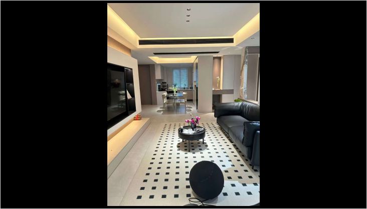 不深不浅的色调，配色中性暖