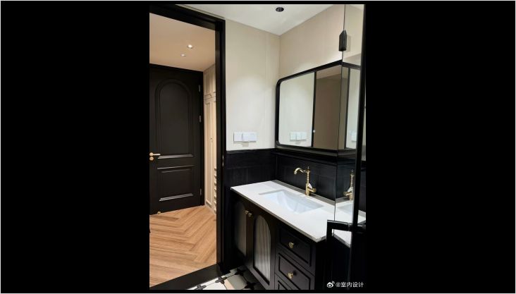 913910b7eed449e8f24947d74dab11c5